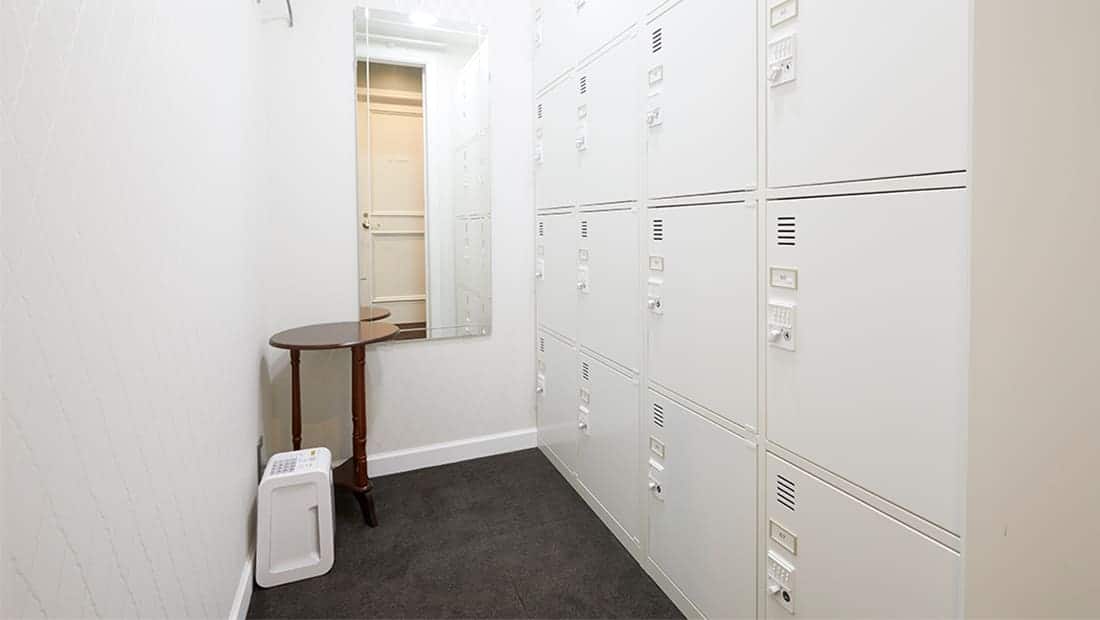 ドレッシングルーム