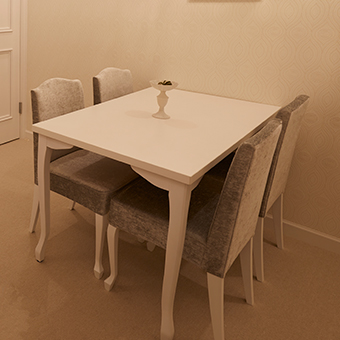 テーブル・椅子