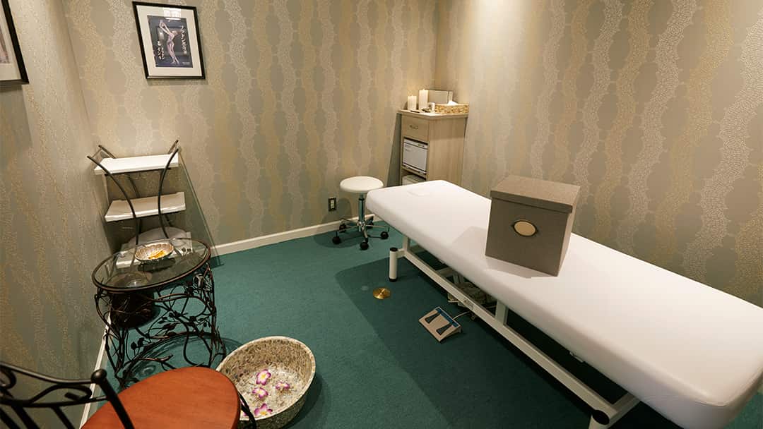 横浜西口ROOM C 内観1