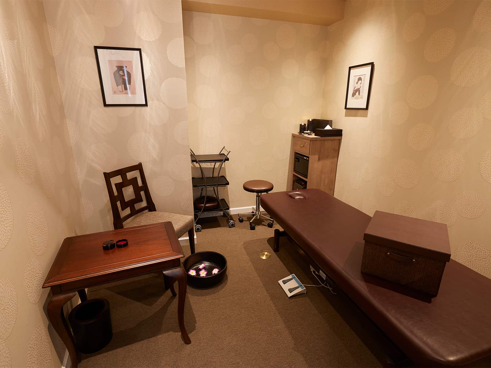 Room.D大正ロマンへいざなう