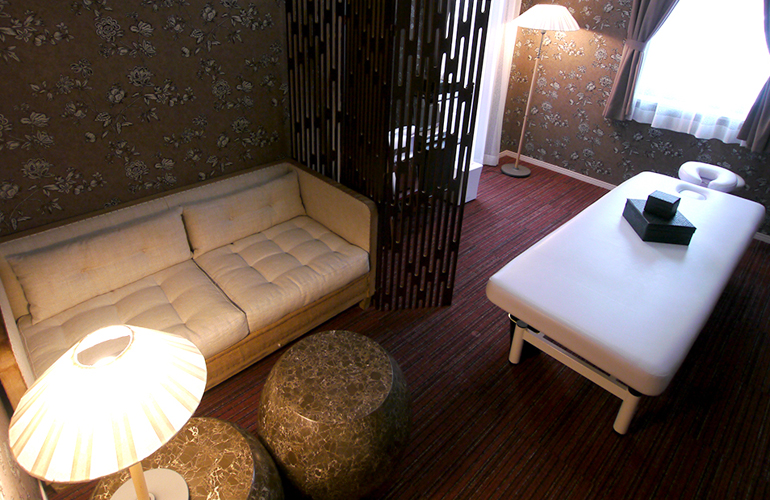 ご紹介します！グラマラスエイチの賢い利用法♪グラマラスエイチは、ご予算や使い道にあわせて２つのプランをご用意しました。有料ロッカーも賢くご利用ください