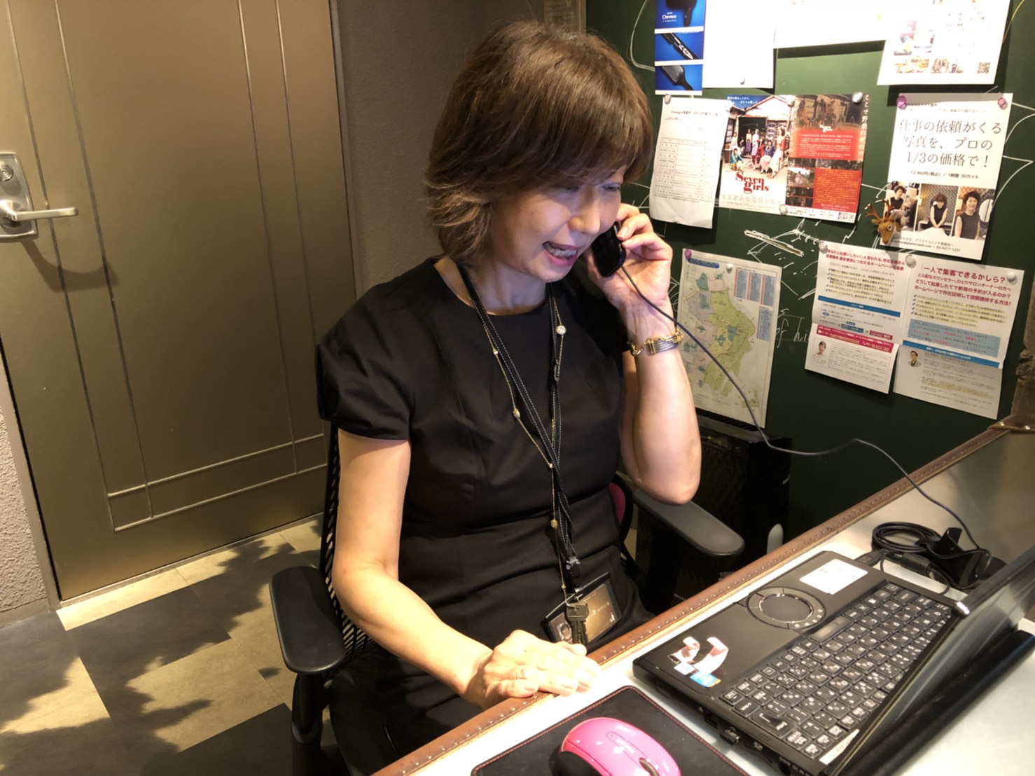 男性のお客様に対応するためには？　レンタルサロン グラマラスエイチ麻布広尾の開放的で明るい雰囲気の中なら安心です。