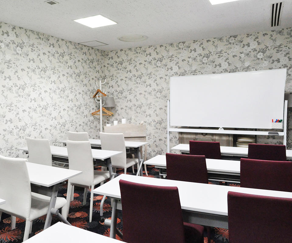 セミナー開催で、ビジネスの拡大にトライしませんか。セミナールーム、サロンルームを併設するグラマラスエイチ麻布広尾がバックアップいたします。