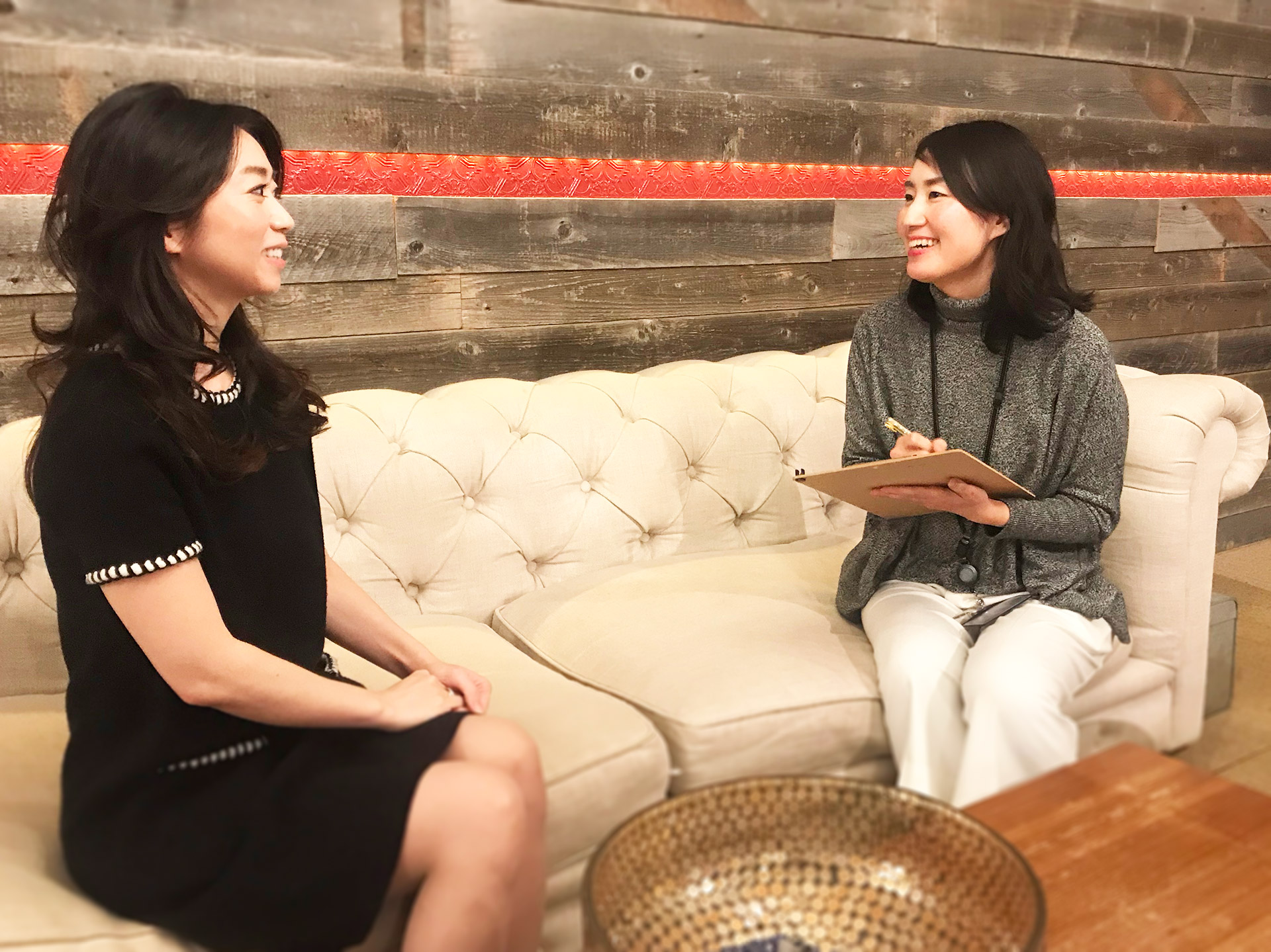 化粧品販売をメインにさまざまなトリートメントもされている佐藤様。契約した後もいつも気にかけてくださっている「温かみ」が感じ取れて嬉しいとのこと。