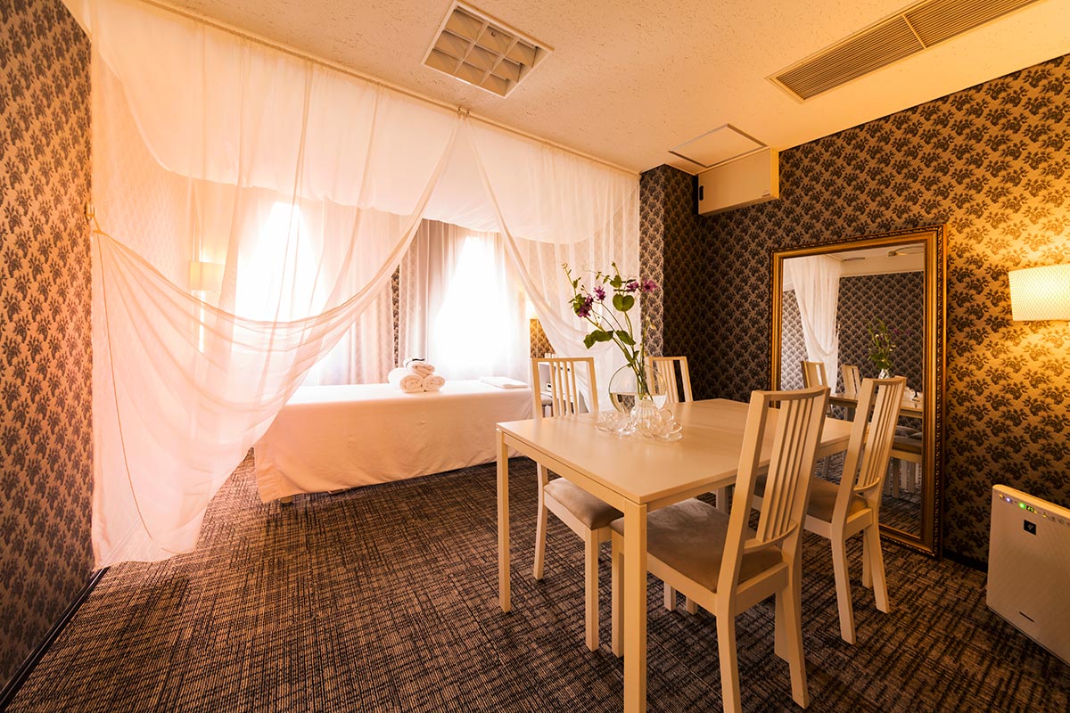 契約して、すぐに集客活動を開始できます！　レンタルサロン グラマラスエイチ麻布広尾で宣伝に必要なアイテムをゲット！