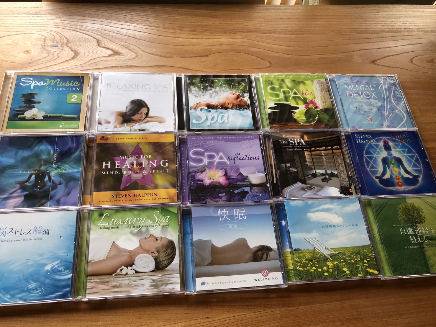 BGMの心配不要！各レンタルサロンルームに音響機器＆CD完備。もちろんスマホの音楽も流せます。