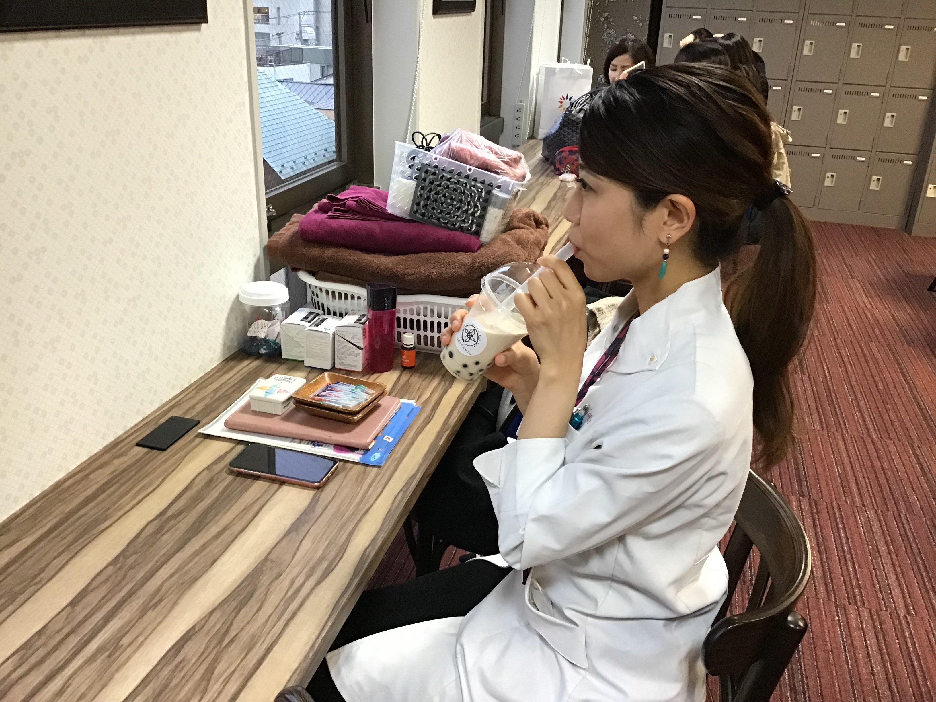 レンタルサロン　グラマラスエイチ麻布広尾のこのエリアなかったらどうなる？ワークスペース(次のお客様がいらっしゃるまで)編