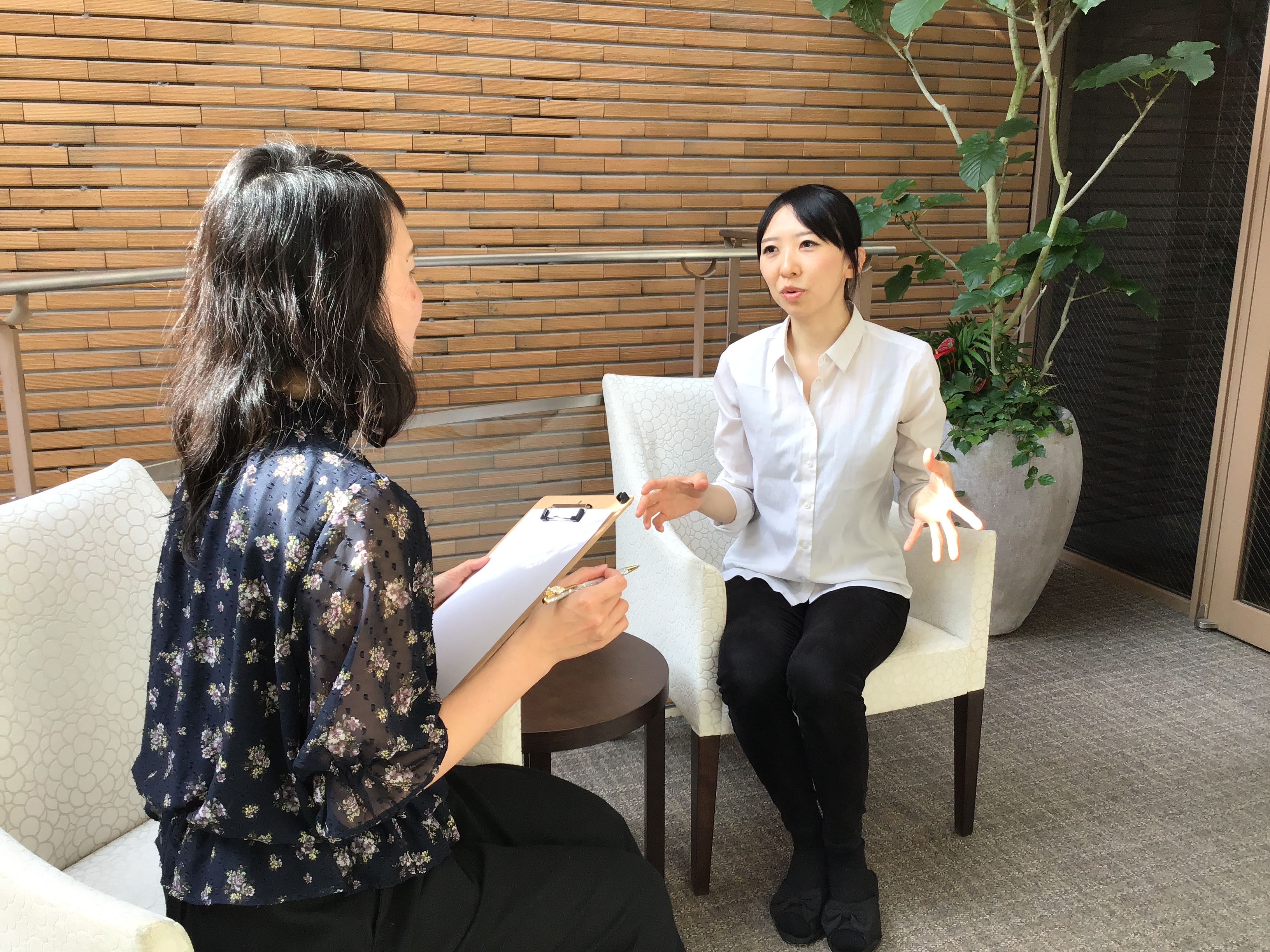 男性専用のトータルトリートメントをされている野口様。空間・設備・環境に対しても厳しい目をお持ちのお客様も安心してお呼びすることができます。