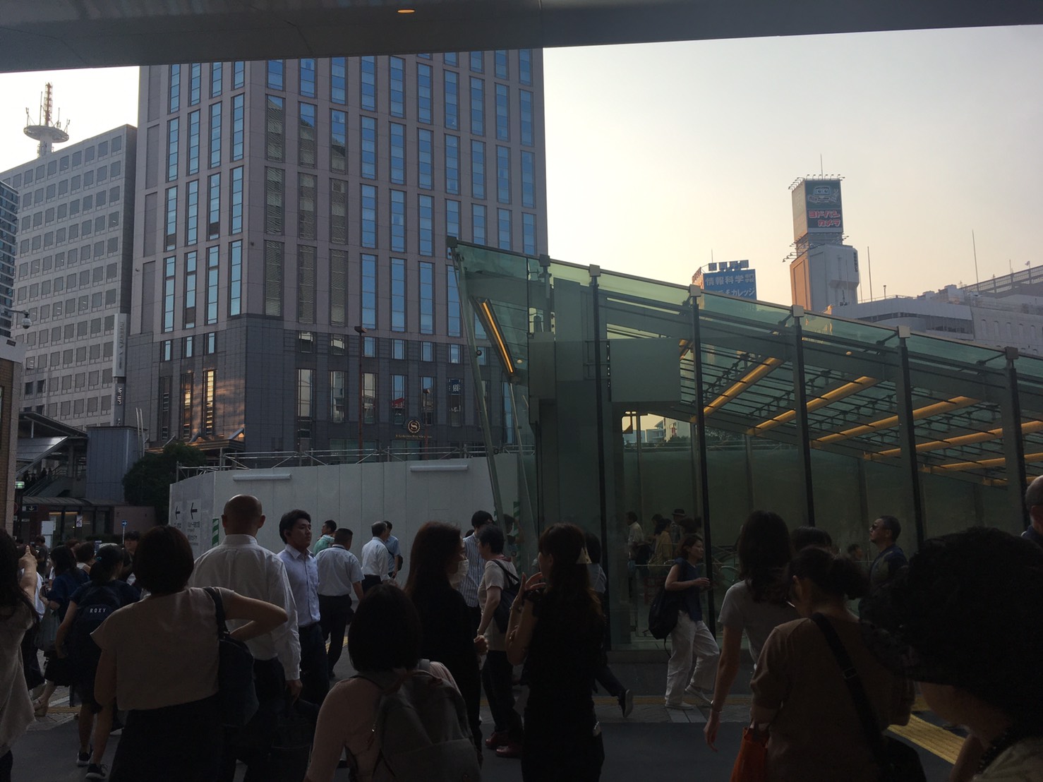 グラマラスエイチ横浜西口サロンへの行き方を紹介します！