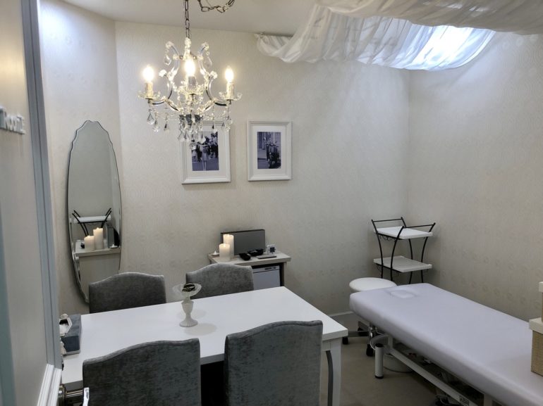 グラマラスエイチ横浜西口オープン後1週間！少しずつサロンルームのご予約も入ってきました！