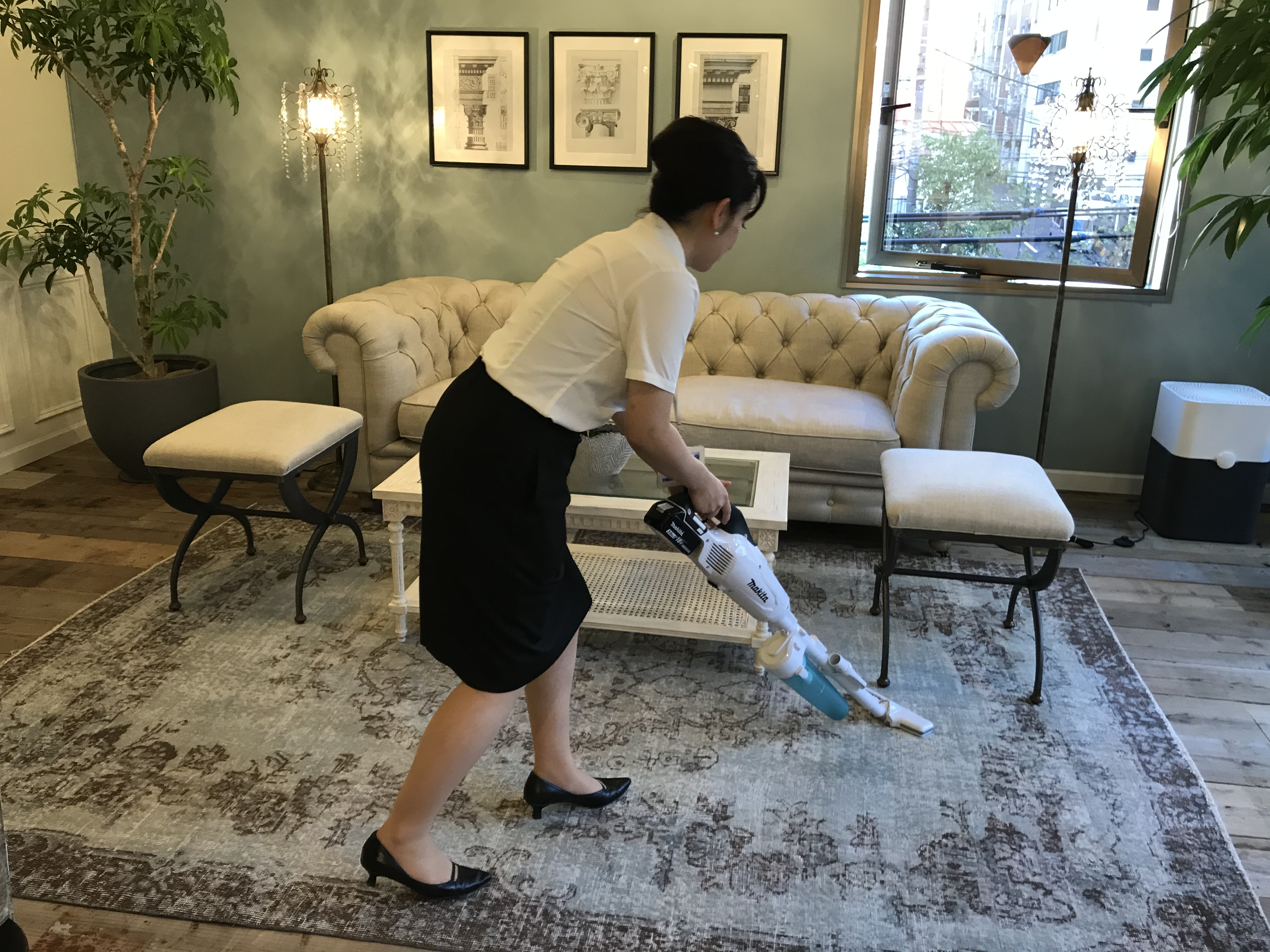 グラマラスエイチ横浜西口のレセプショニストを紹介します