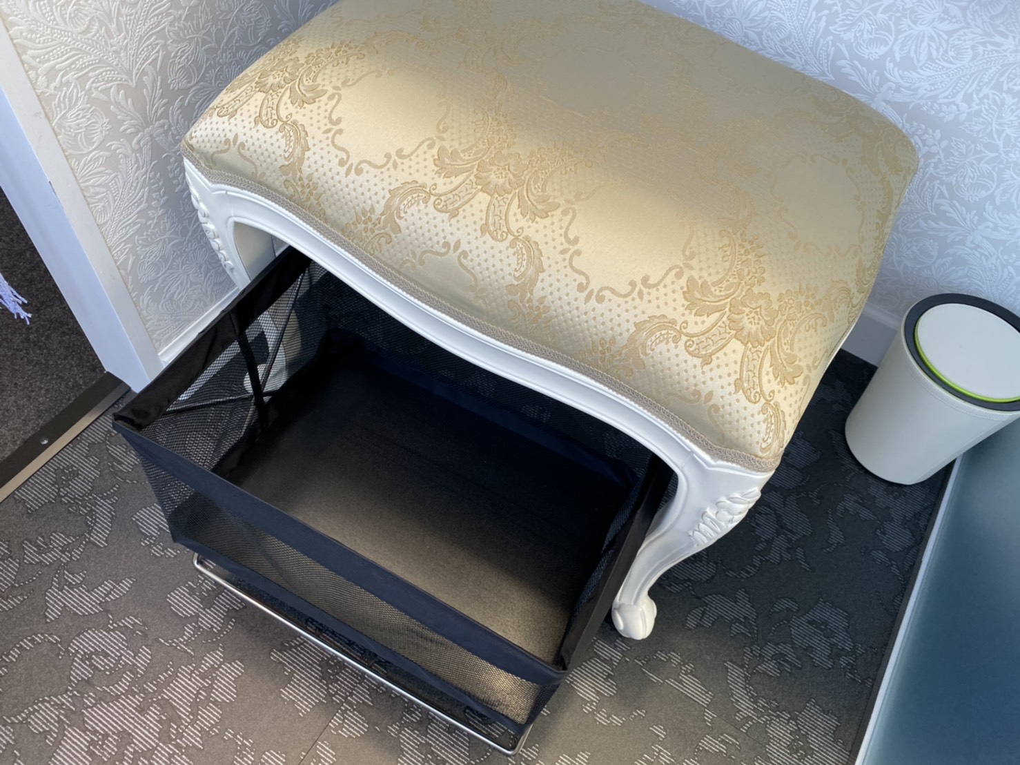 グラマラスエイチ横浜西口 自慢のパウダールームです