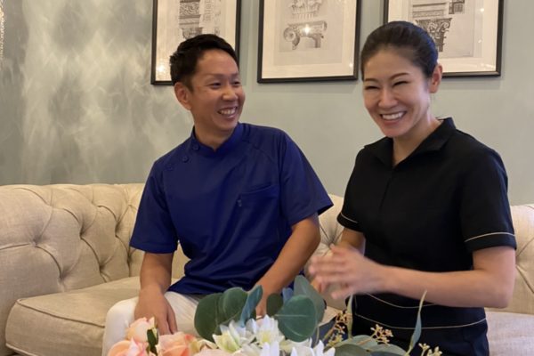 横浜市郊外に5店舗の整体やエステサロンを運営されている 株式会社わくわくホールディングスの山下様と髙橋様。 グラマラスエイチ横浜西口と麻布広尾の 相互プランをご利用いただき、東京・神奈川とご活躍の幅を広げていらっしゃいます。