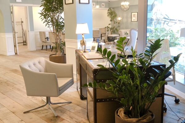 【膝の痛みに苦しむ方々に寄り添う膝痛専門の整体師。佐々木様】